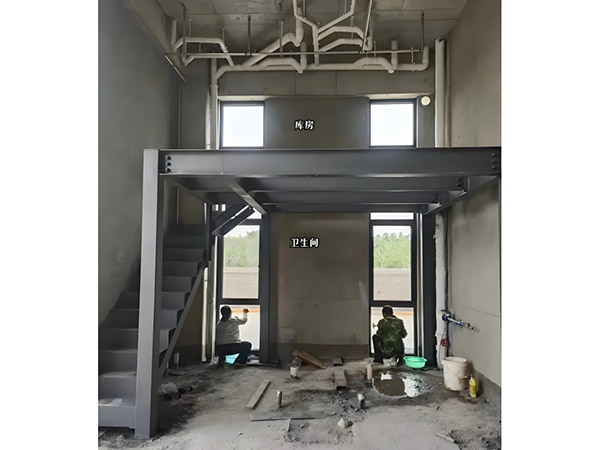 鋼結(jié)構(gòu)閣樓，樓梯